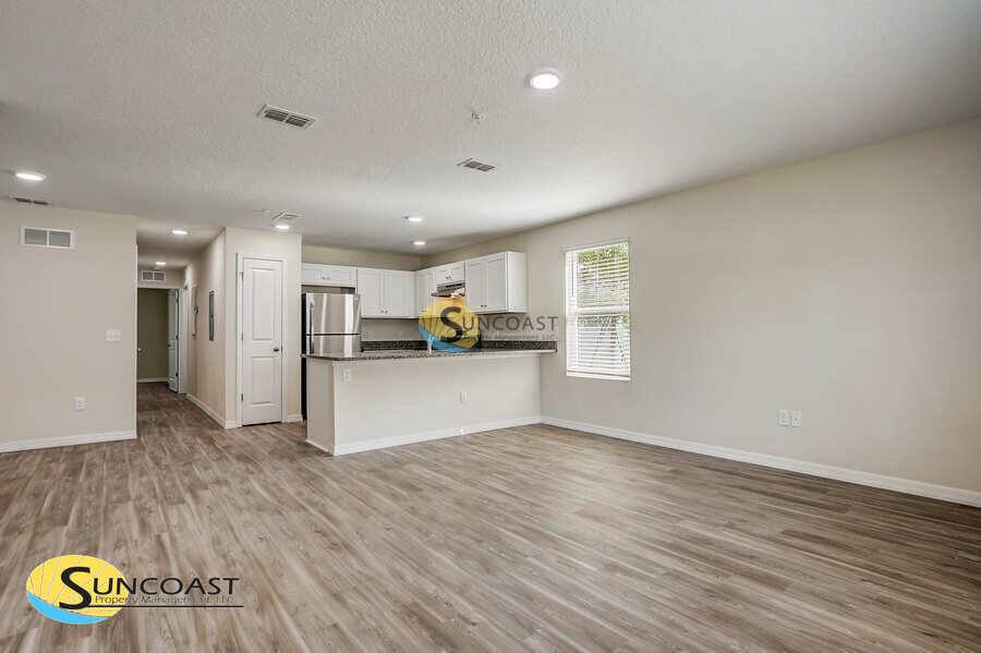 Apartment for rent at 11494 Oakfield Court #11494202, Jacksonville, FL 32258