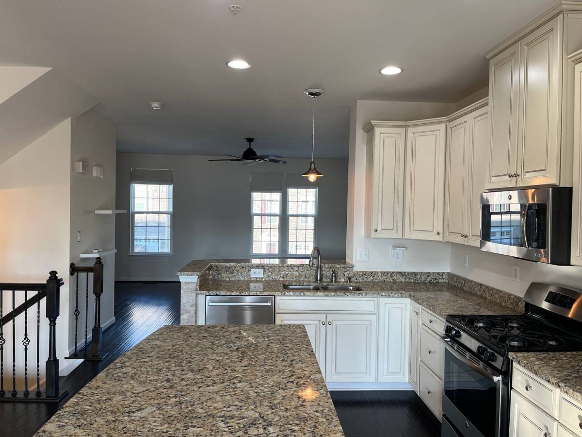 Townhouse for rent at 927 Brechin Lane, York, PA 17403
