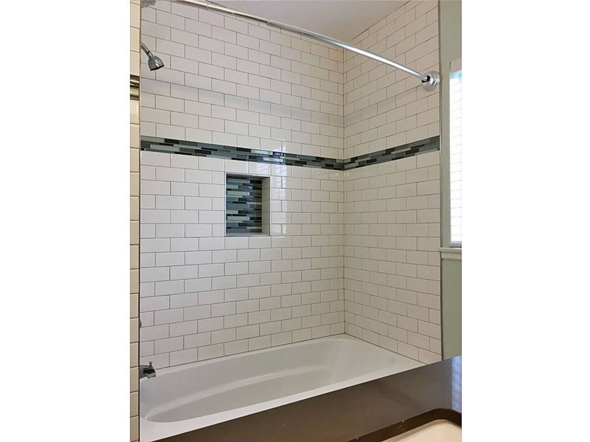 Apartment for rent at 1224 Ocean Park Blvd, Santa Monica, CA 90405