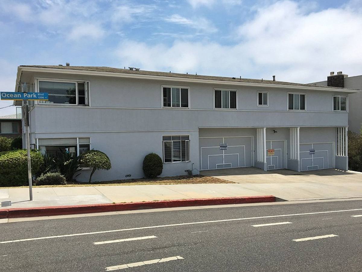 Apartment for rent at 1224 Ocean Park Blvd, Santa Monica, CA 90405