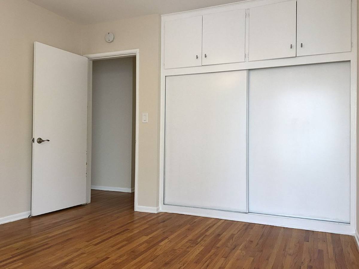 Apartment for rent at 1224 Ocean Park Blvd, Santa Monica, CA 90405