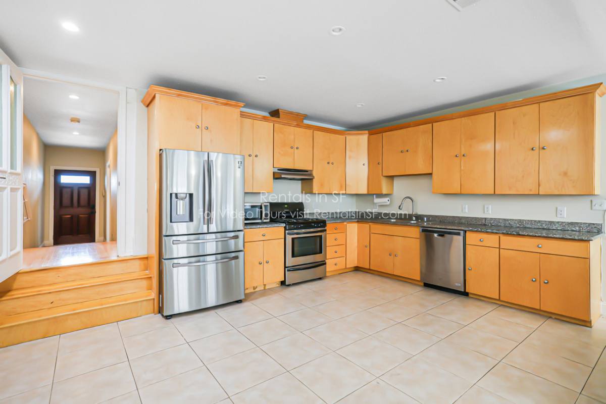 House for rent at 540 Griffith St, San Francisco, CA 94124