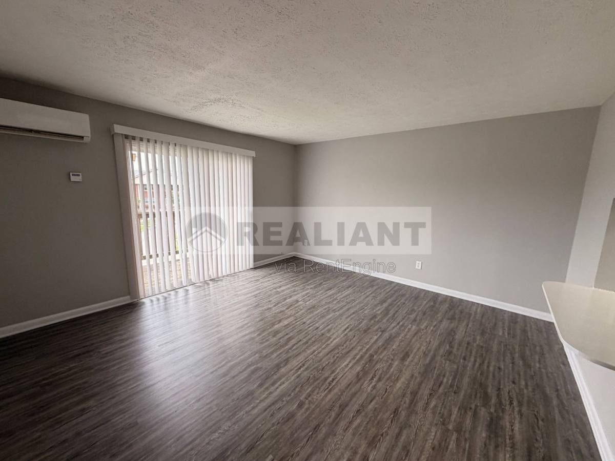 Apartment for rent at 2082 Fairmont Court #5, Lexington, KY 40502
