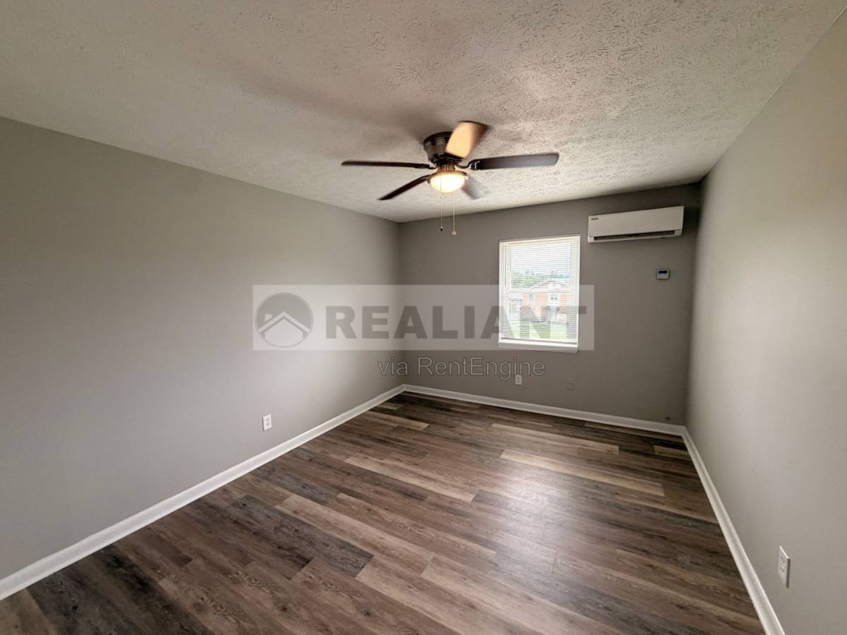 Apartment for rent at 2082 Fairmont Court #5, Lexington, KY 40502