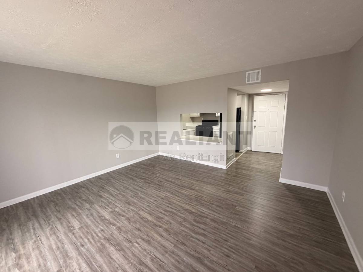 Apartment for rent at 2082 Fairmont Court #5, Lexington, KY 40502