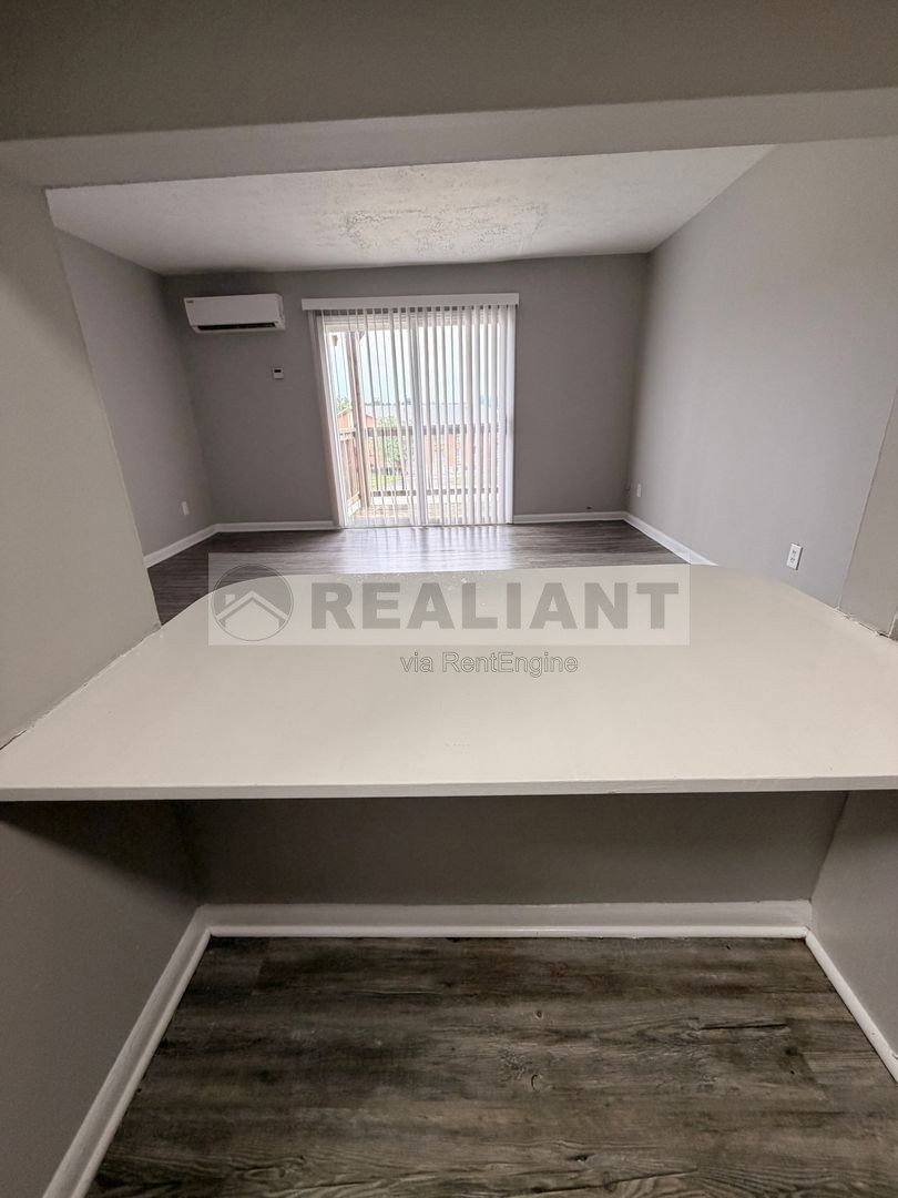 Apartment for rent at 2082 Fairmont Court #5, Lexington, KY 40502