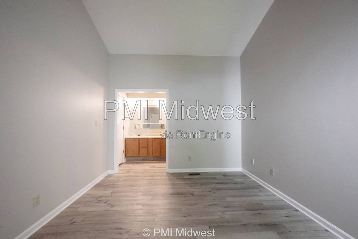 Apartment for rent at 120 E King St, Franklin, IN 46131