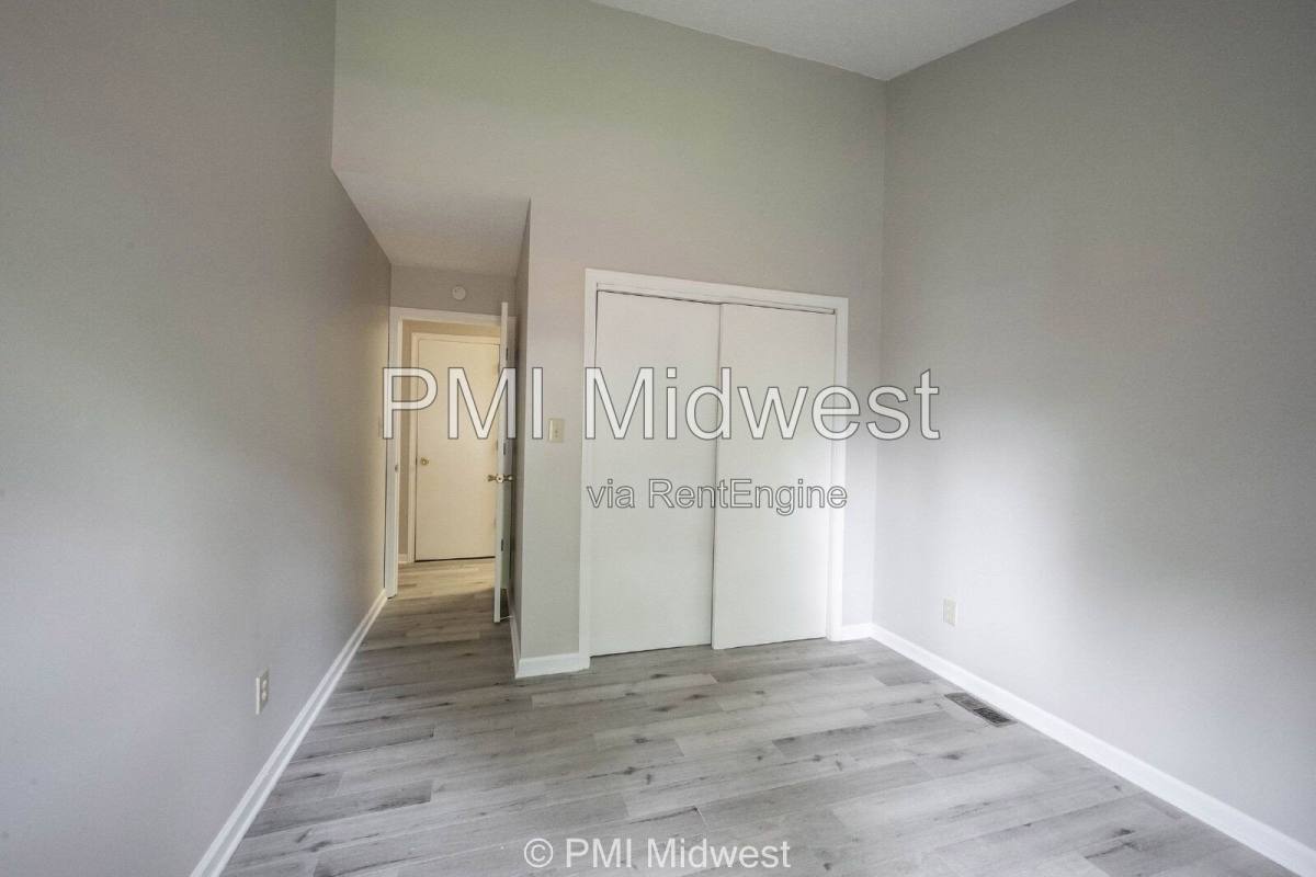 Apartment for rent at 120 E King St, Franklin, IN 46131