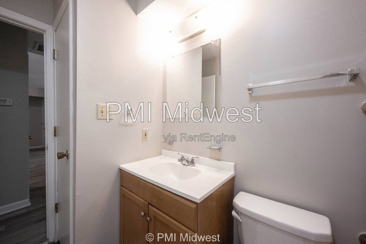 Apartment for rent at 120 E King St, Franklin, IN 46131