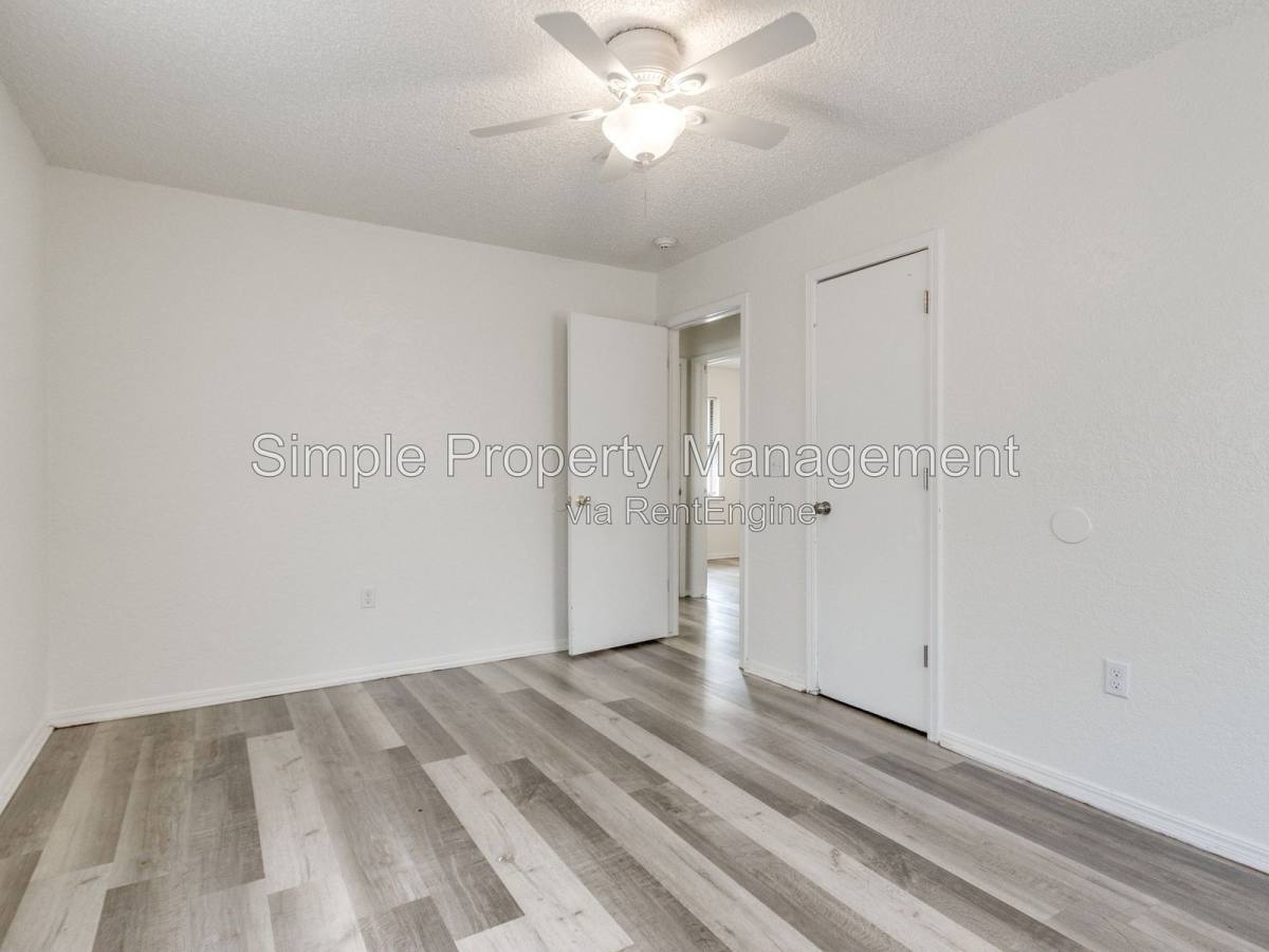 House for rent at 14222 NE 4th St, Choctaw, OK 73020