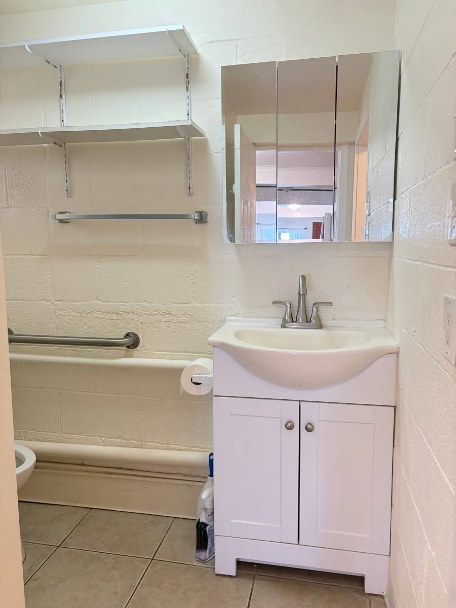 House for rent at 2226 Noah St, Honolulu, HI 96816
