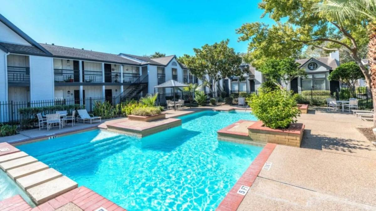 874 Yorkchester Dr, Houston, TX 77079 - Apartment for Rent - Image 1