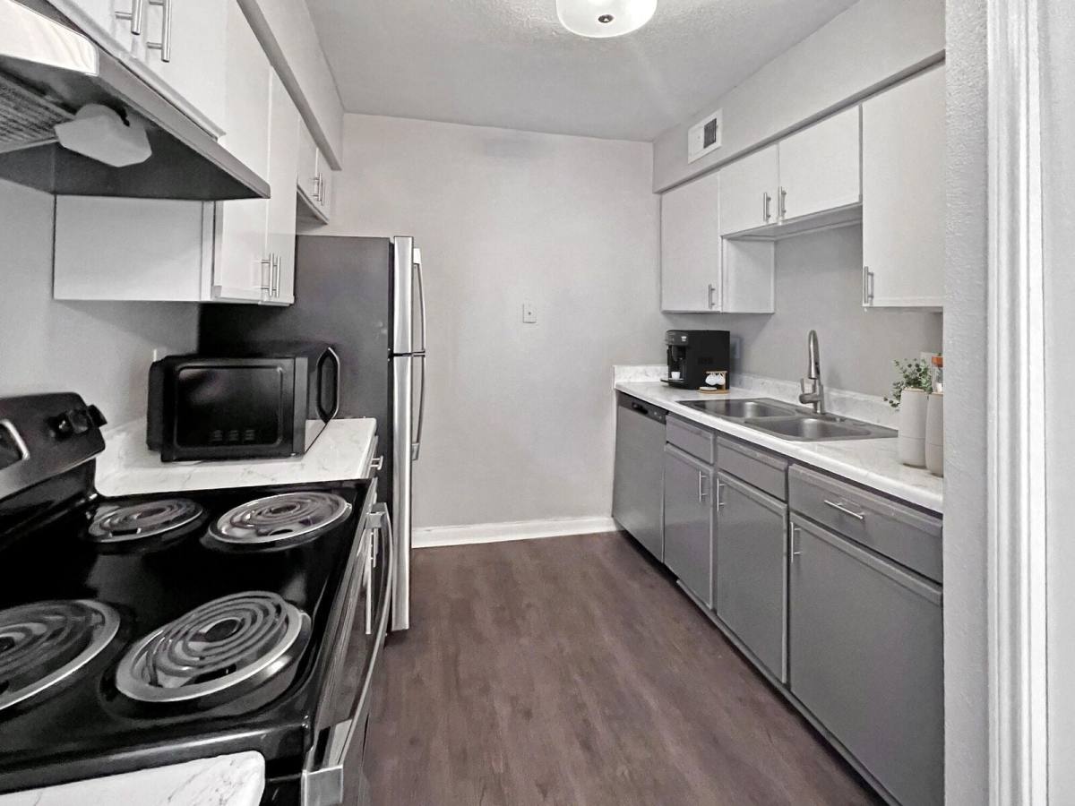 874 Yorkchester Dr, Houston, TX 77079 - Apartment for Rent - Image 7