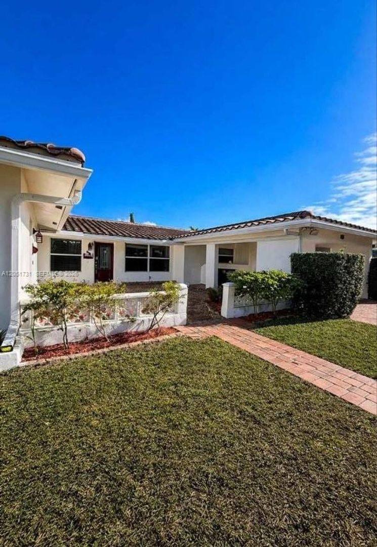 House for rent at 5340 NE 17th Terrace, Fort Lauderdale, FL 33334