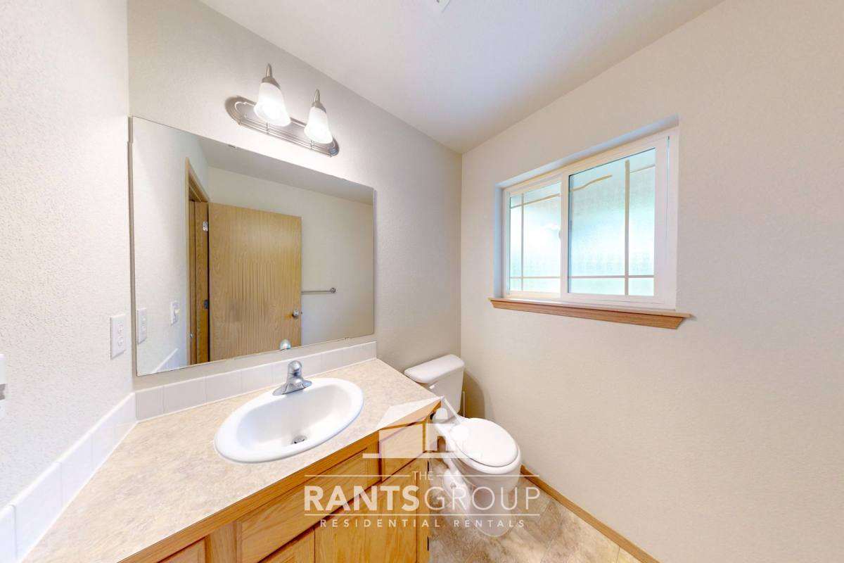 House for rent at 1316 Mills Landing Court SE, Lacey, WA 98503