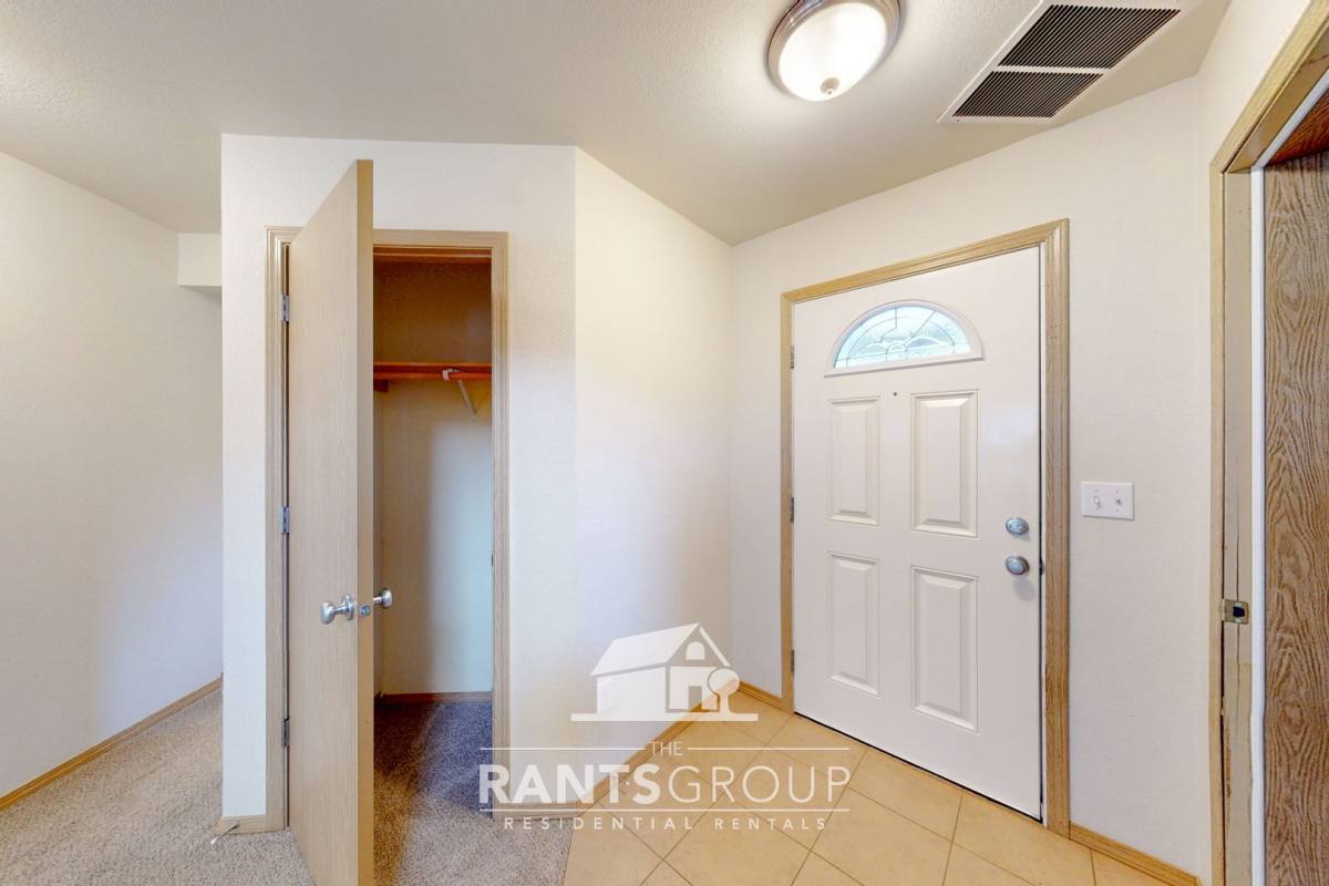 House for rent at 1316 Mills Landing Court SE, Lacey, WA 98503