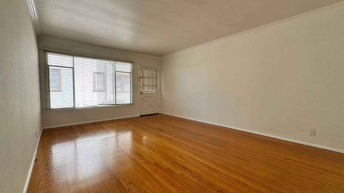 Apartment for rent at 3910 Prospect Ave, Culver City, CA 90232