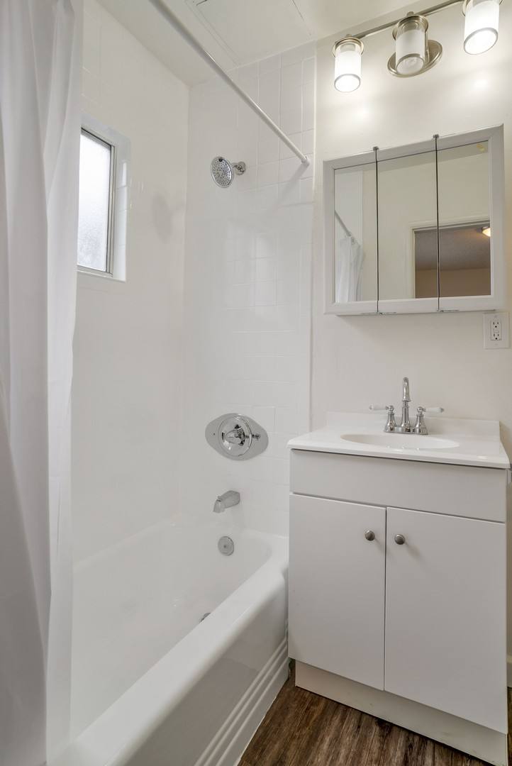 Apartment for rent at 4558 W 173rd St, Lawndale, CA 90260