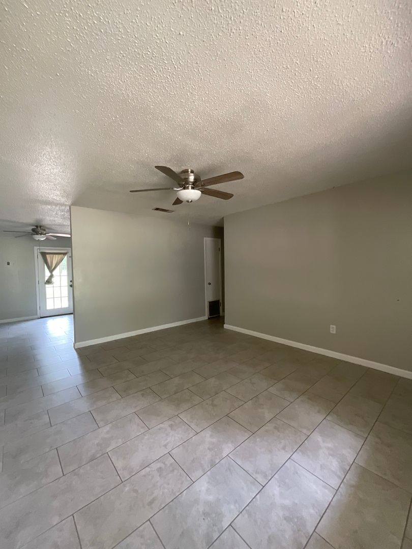 House for rent at 114 Powell Dr, Leesville, LA 71446