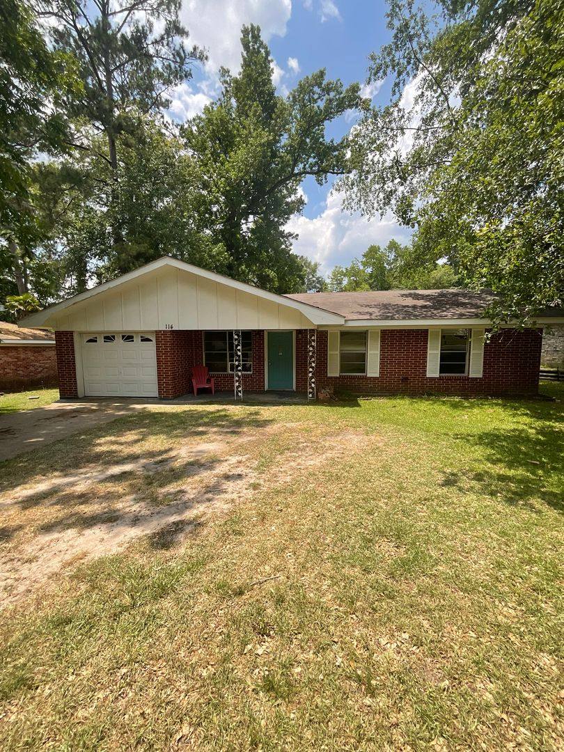House for rent at 114 Powell Dr, Leesville, LA 71446