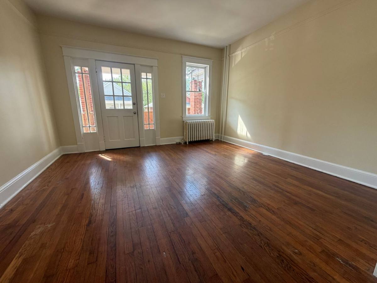 Townhouse for rent at 1003 Bank St, Hopewell, VA 23860