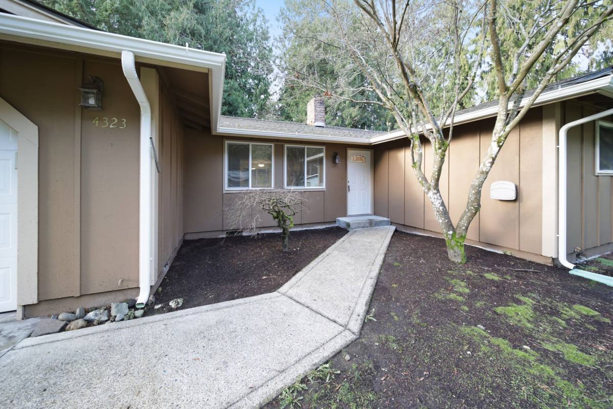 House for rent at 4323 Glen Terra Dr SE, Lacey, WA 98503