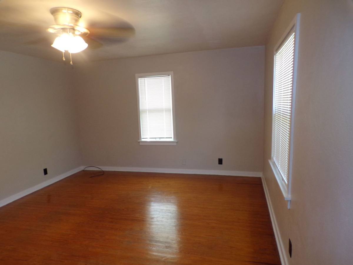 House for rent at 1030 Florida St, Edwardsville, IL 62025
