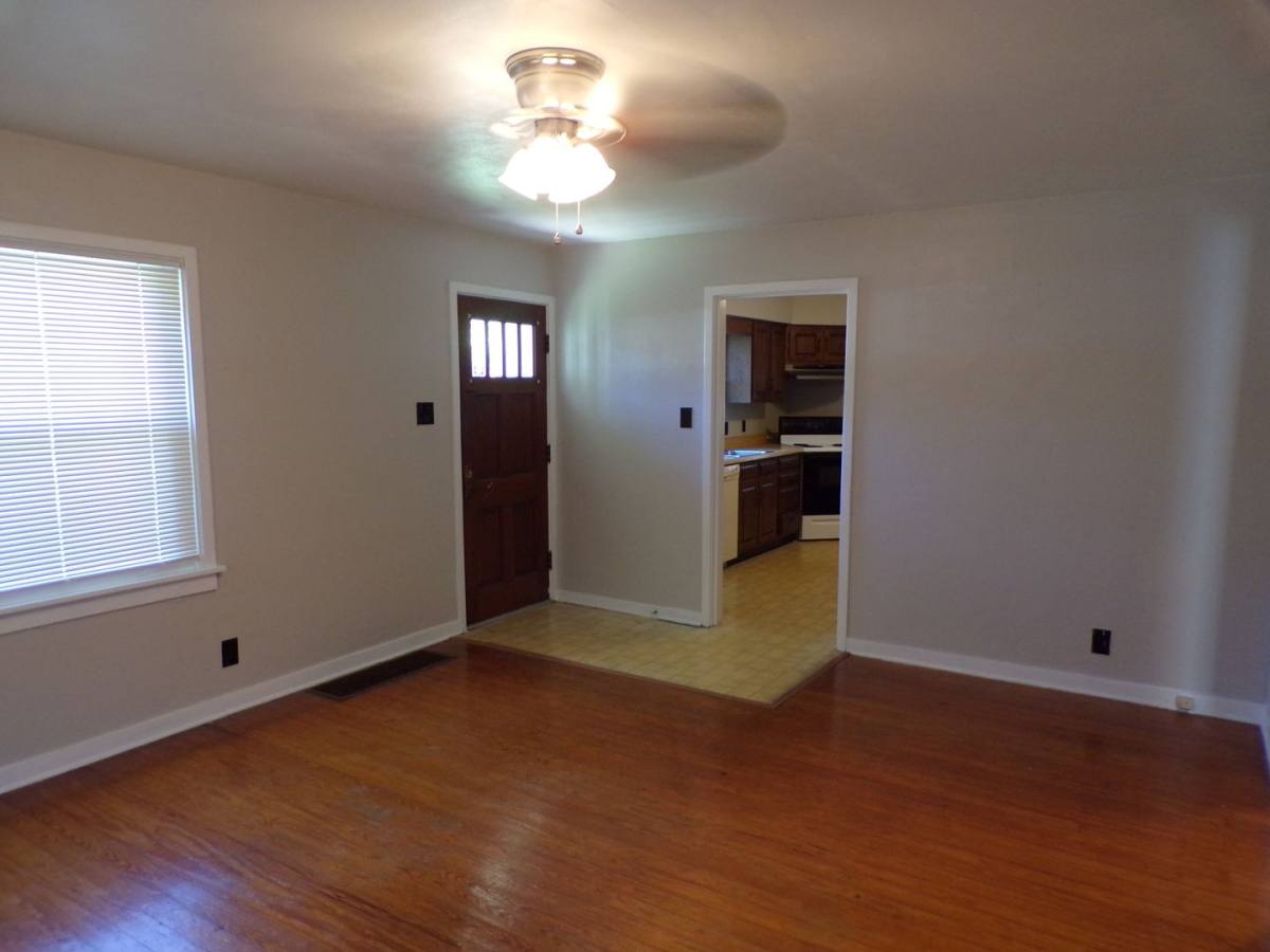 House for rent at 1030 Florida St, Edwardsville, IL 62025
