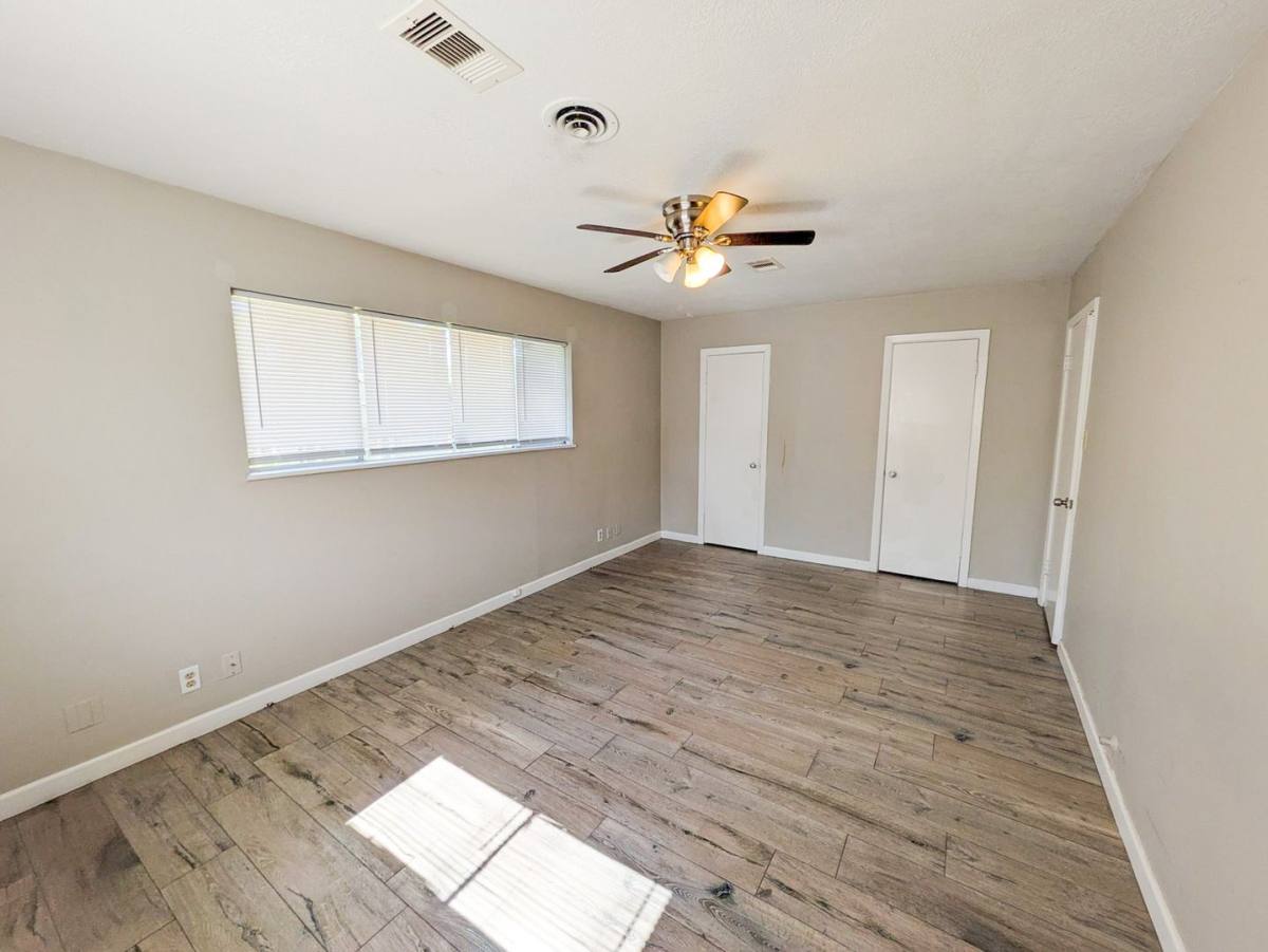 House for rent at 2109 Coronado Place, Orange, TX 77630