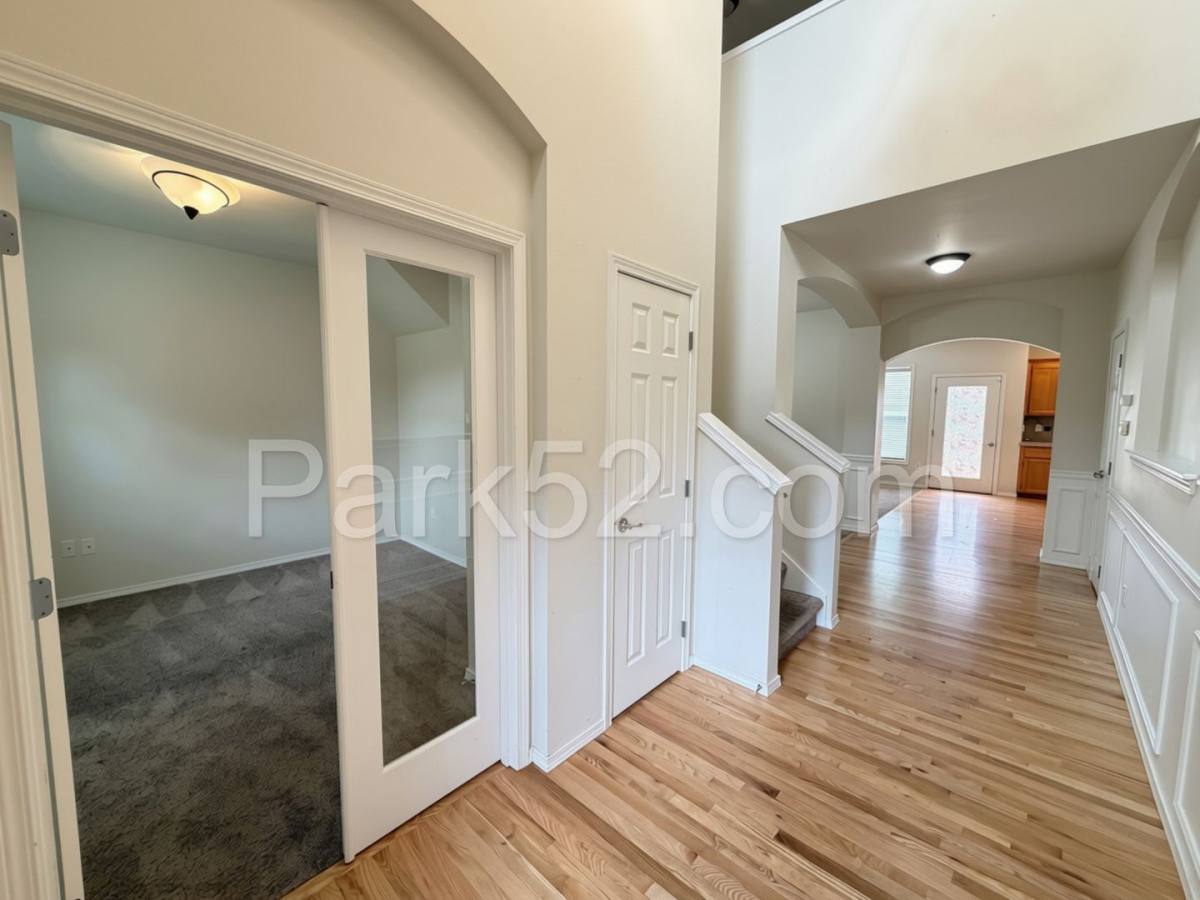 House for rent at 11113 185th St E, Puyallup, WA 98374