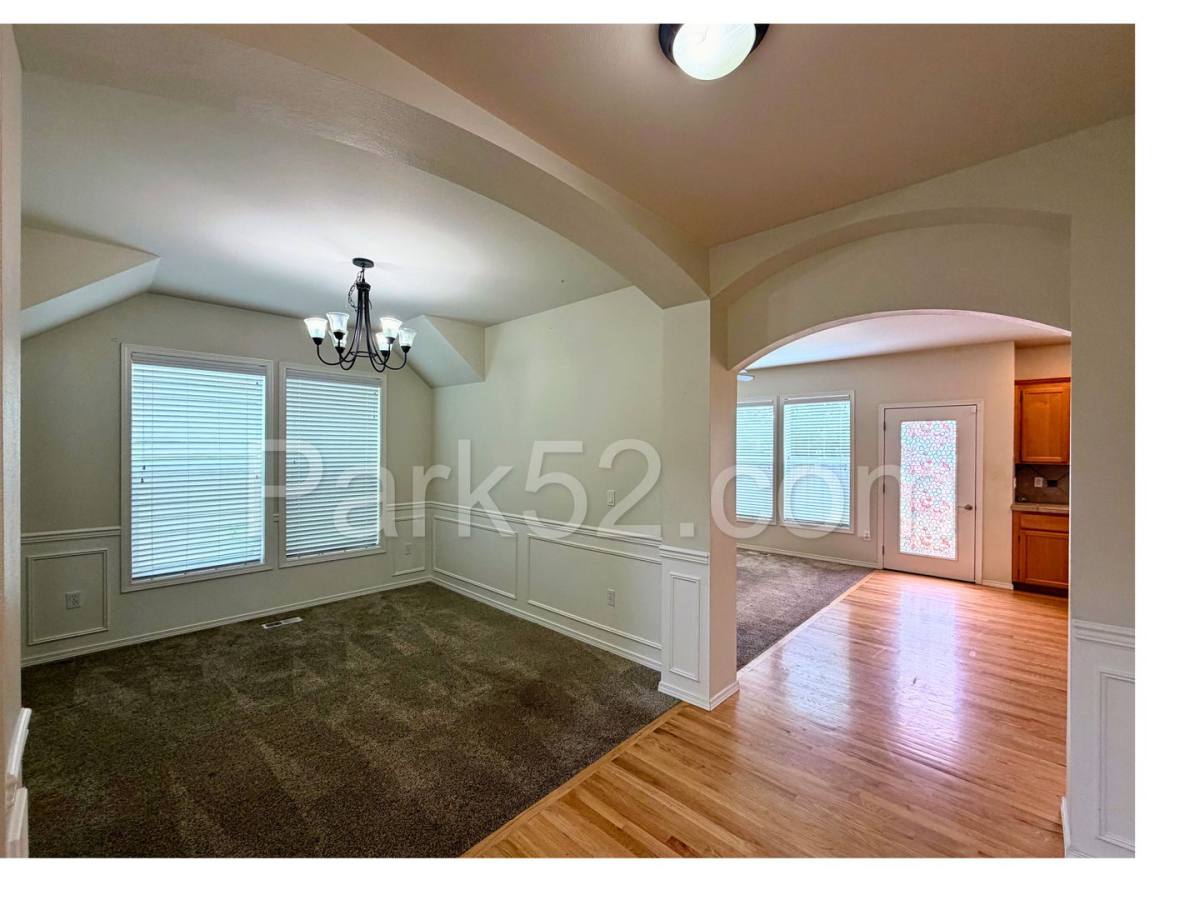 House for rent at 11113 185th St E, Puyallup, WA 98374