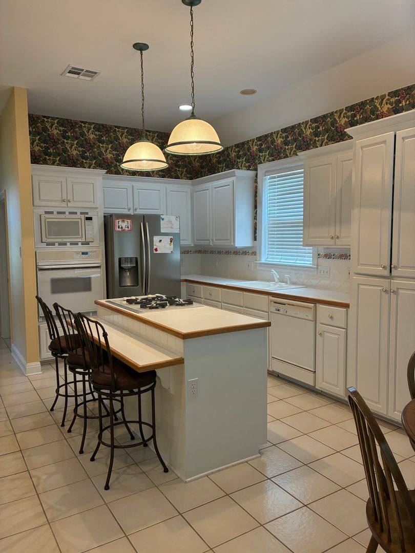 House for rent at 1909 E Rosedown, Lake Charles, LA 70605
