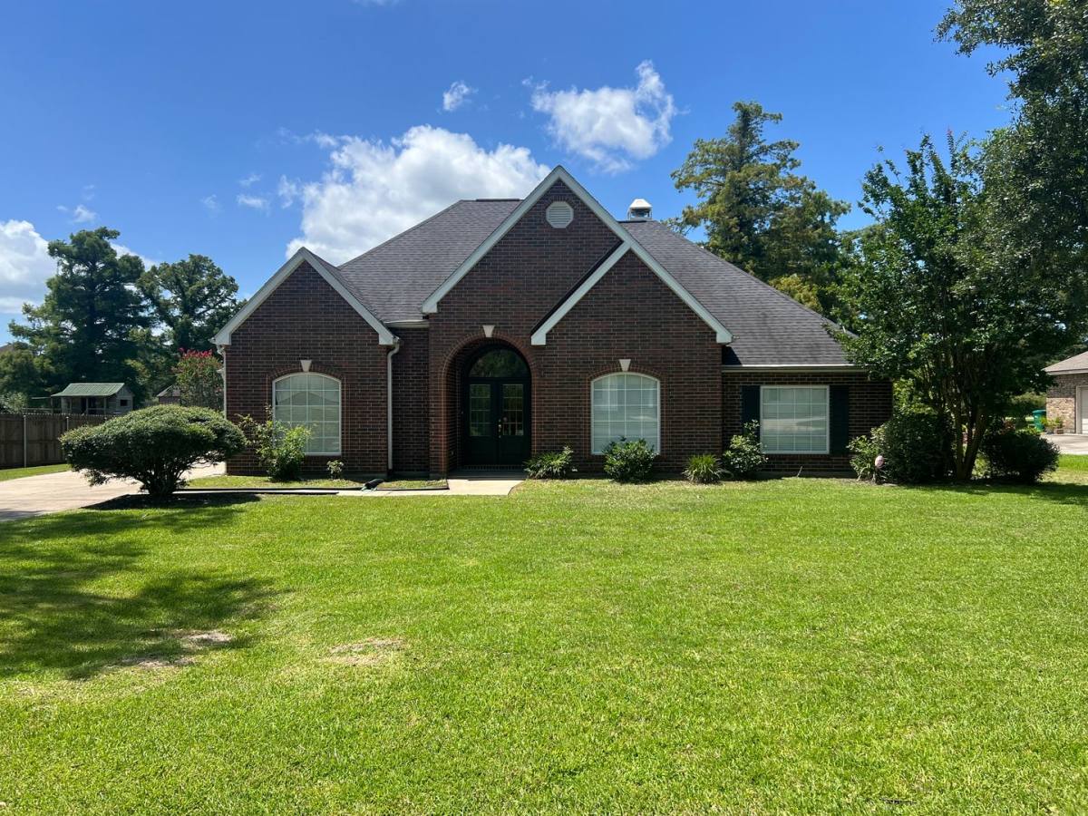 House for rent at 1909 E Rosedown, Lake Charles, LA 70605