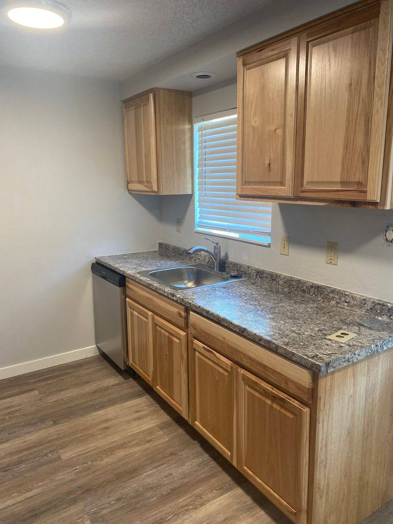 Apartment for rent at 210 SE 5th St #11, Prineville, OR 97754