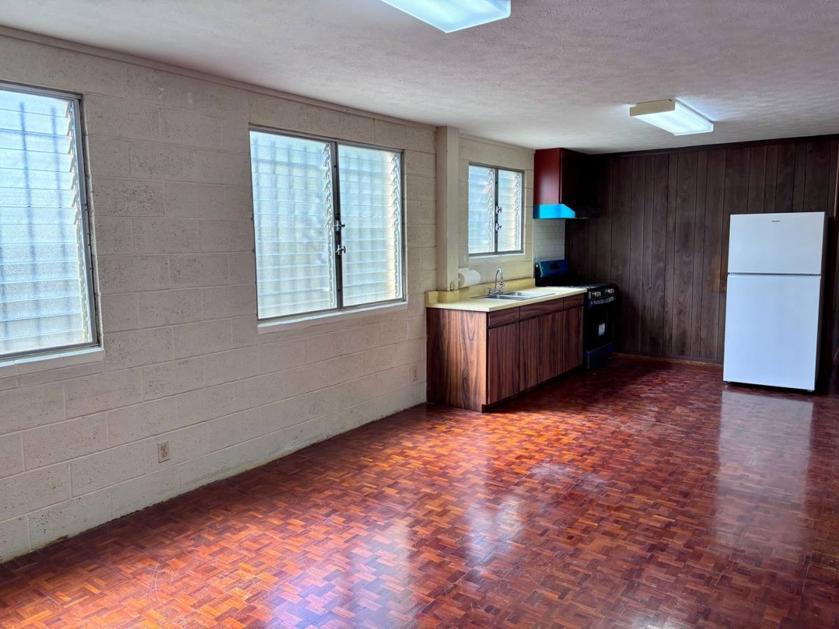 House for rent at 3463 Kaimuki Ave, Honolulu, HI 96816