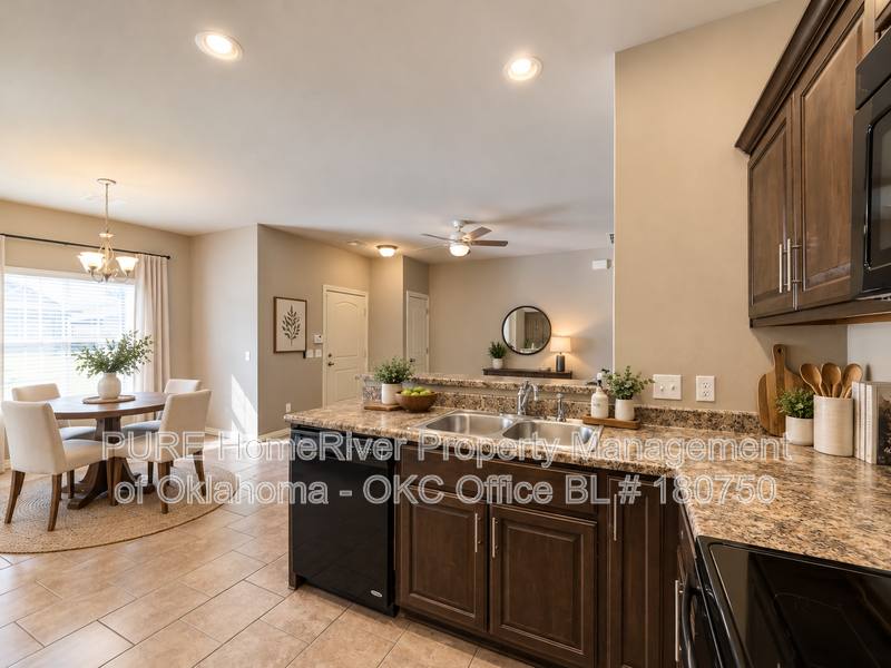 1005 SW 92nd St, Oklahoma City, OK 73139 - Apartment for Rent - Image 13
