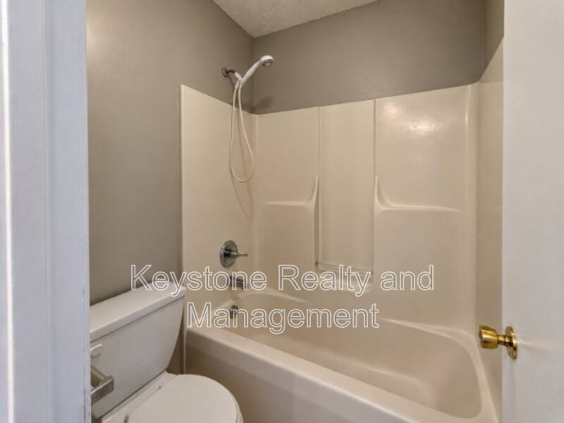 3255 Tower Dr #C, Clarksville, TN 37042 - Townhouse for Rent - Image 8