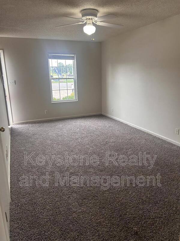 3300 Royster Lane #B, Clarksville, TN 37042 - Townhouse for Rent - Image 3