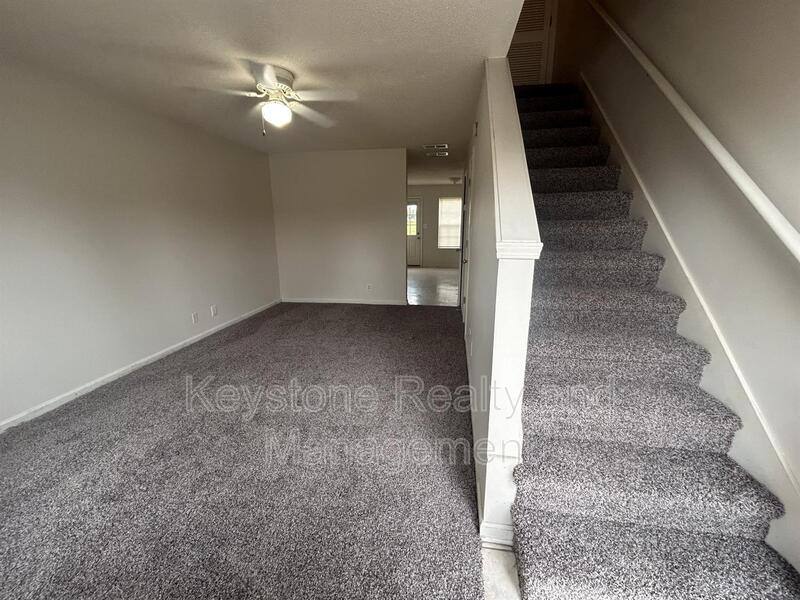 3300 Royster Lane #B, Clarksville, TN 37042 - Townhouse for Rent - Image 2
