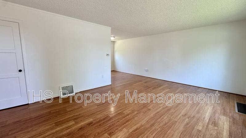 Apartment for rent at 1209 Stevens Dr, Richland, WA 99354