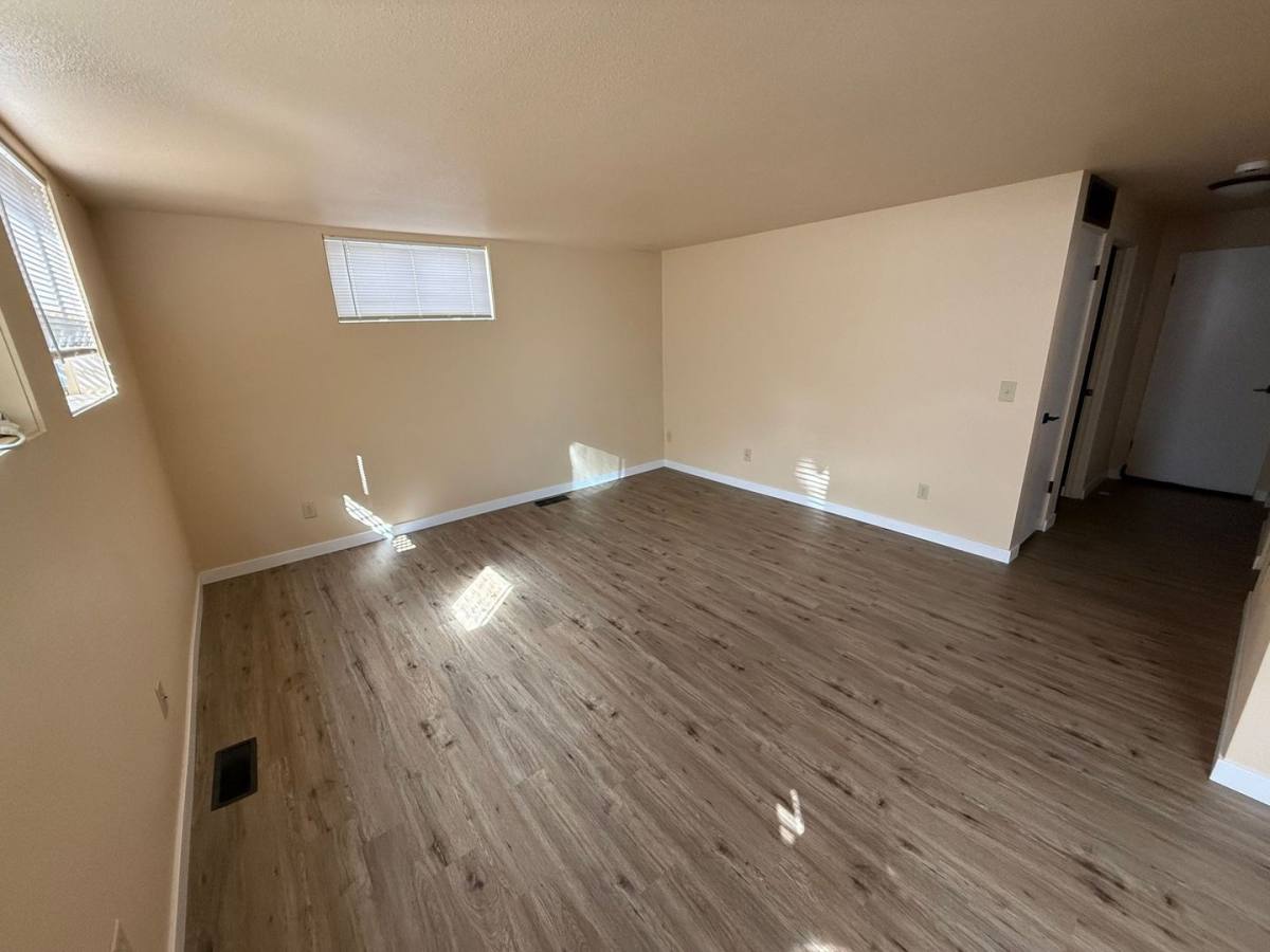 Apartment for rent at 402 6th Ave, Lewiston, ID 83501