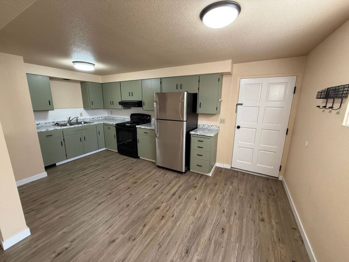 Apartment for rent at 402 6th Ave, Lewiston, ID 83501