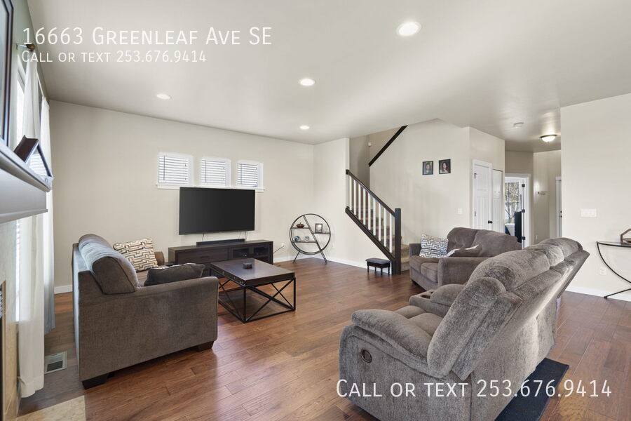 House for rent at 16663 Greenleaf Ave SE, Yelm, WA 98597