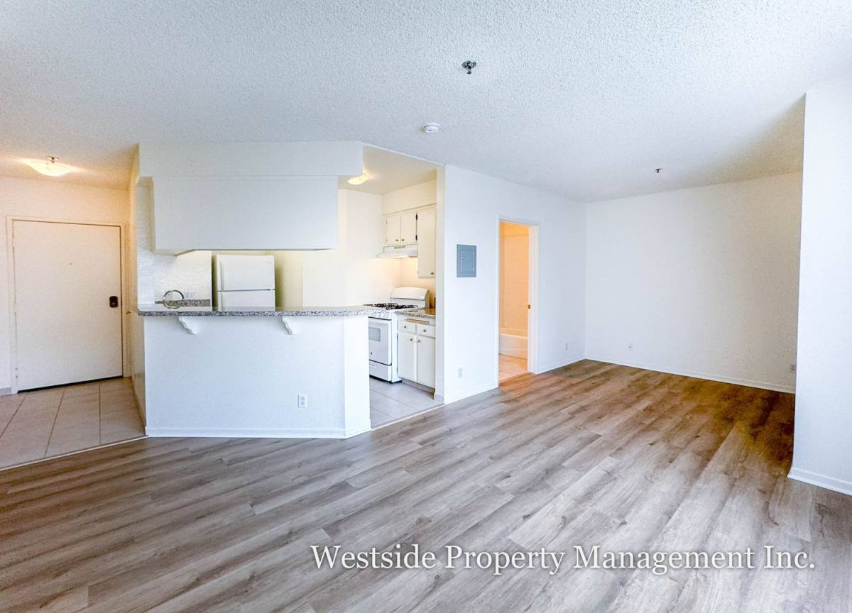 Apartment for rent at 3848 Overland Ave #212, Culver City, CA 90232