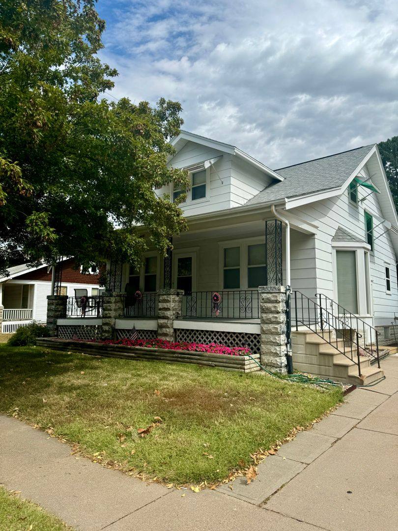 House for rent at 1430 S 33rd St, Lincoln, NE 68506