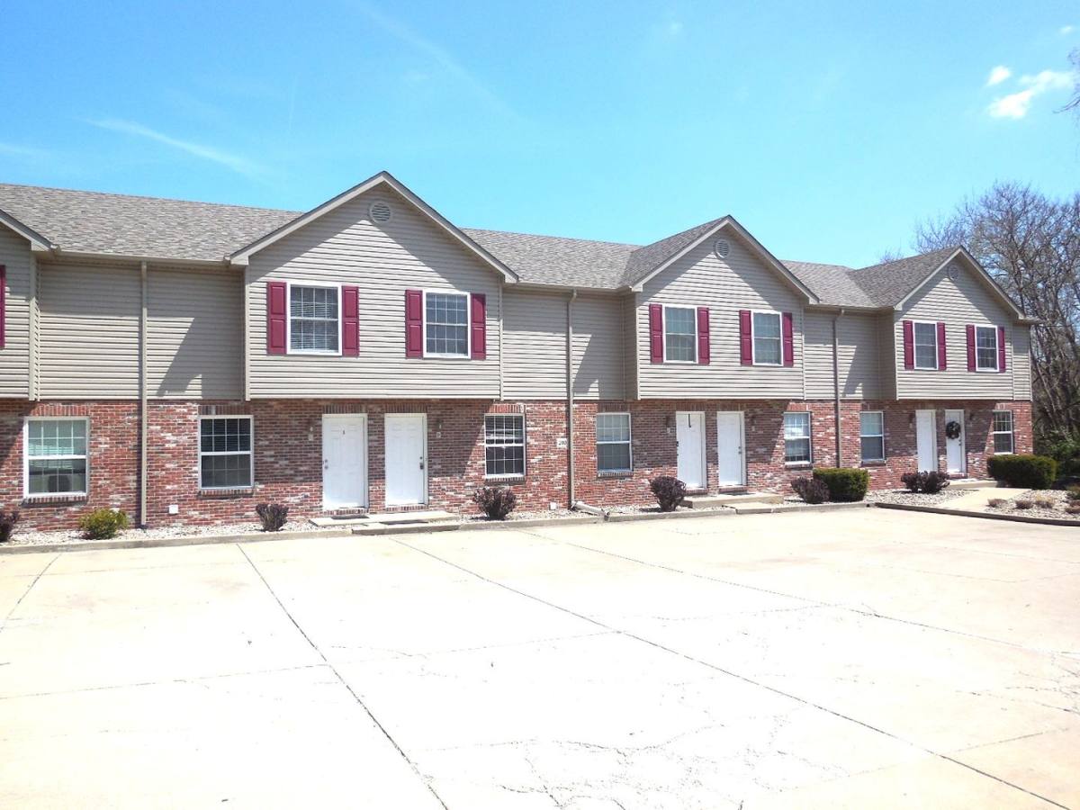 Apartment for rent at 210 Liberty St, Edwardsville, IL 62025