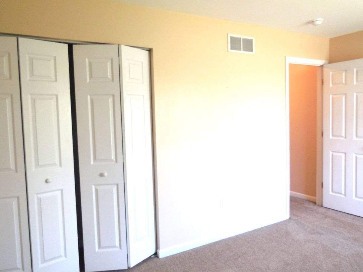 Apartment for rent at 210 Liberty St, Edwardsville, IL 62025