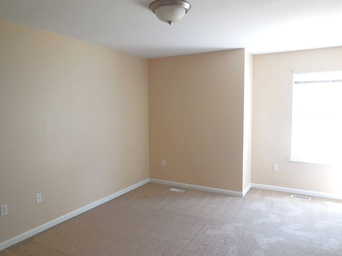 Apartment for rent at 210 Liberty St, Edwardsville, IL 62025