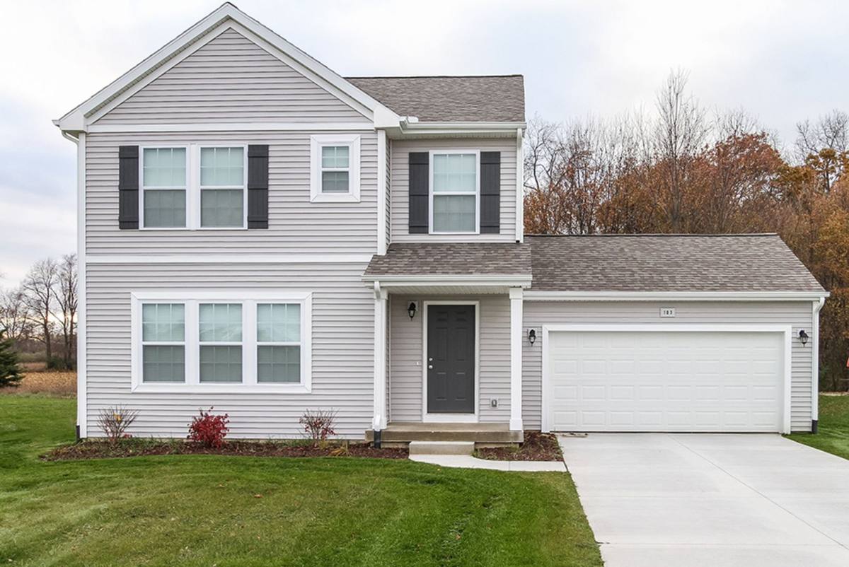 House for rent at 1203 Pinewood Dr, Greenville, MI 48838