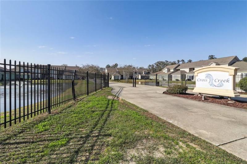Townhouse for rent at 43215 Creek Circle #501, Hammond, LA 70403